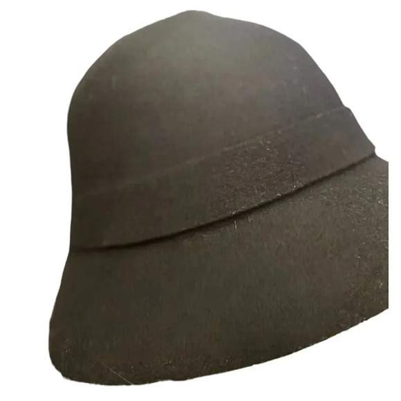 AVINTAGE BLACK WOOL HAT WITH GOLD OUTLINED BOW, FUNNY GIRL VIBES ONE SIZE - Picture 5 of 9